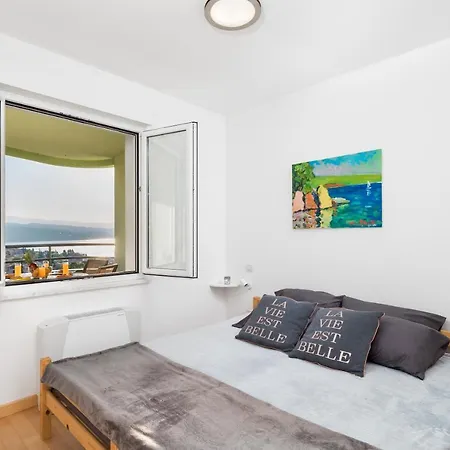 Apartman Maja With Free Private Parking And Lovely Sea View Terrace Opatija