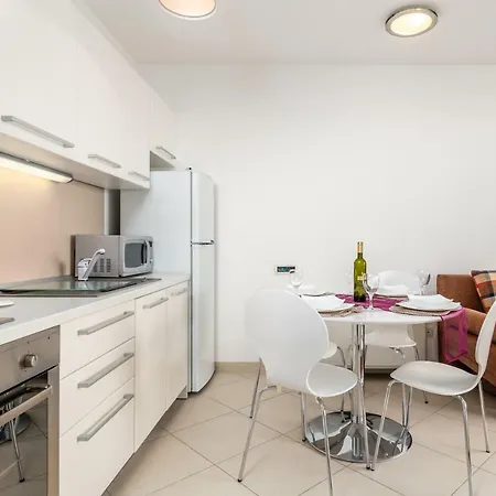 Apartman Maja With Free Private Parking And Lovely Sea View Terrace Opatija