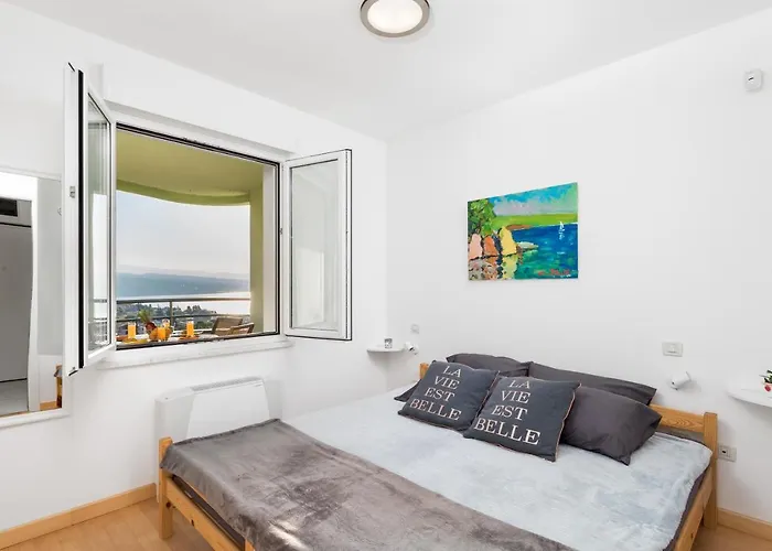 Apartman Maja With Free Private Parking And Lovely Sea View Terrace Abbázia