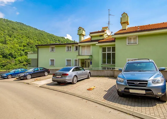 Maja With Free Private Parking And Lovely Sea View Terrace Apartman Abbázia