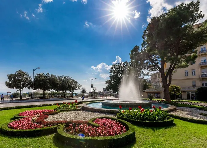 Maja With Free Private Parking And Lovely Sea View Terrace Abbázia