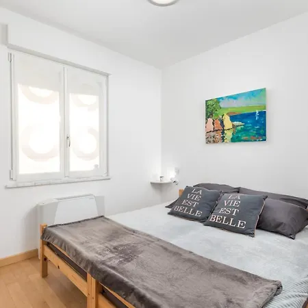 Maja With Free Private Parking And Lovely Sea View Terrace 아파트