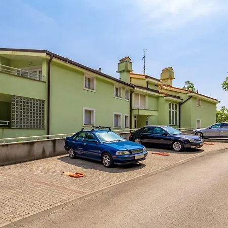 Maja With Free Private Parking And Lovely Sea View Terrace Apartment