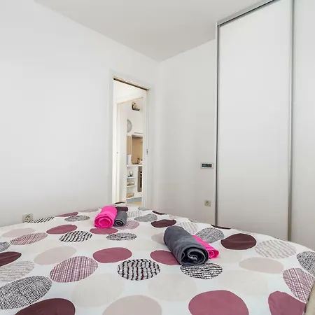 아파트 Maja With Free Private Parking And Lovely Sea View Terrace