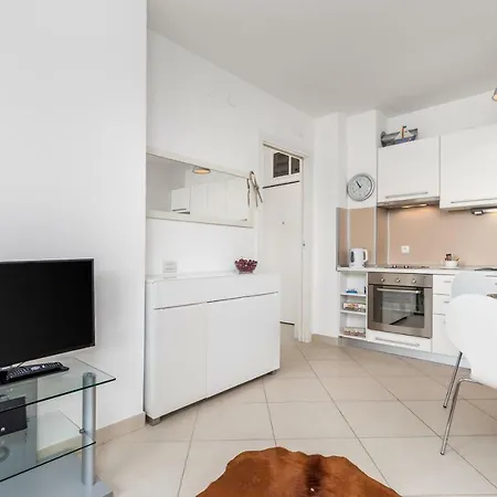 Maja With Free Private Parking And Lovely Sea View Terrace Appartement Opatija