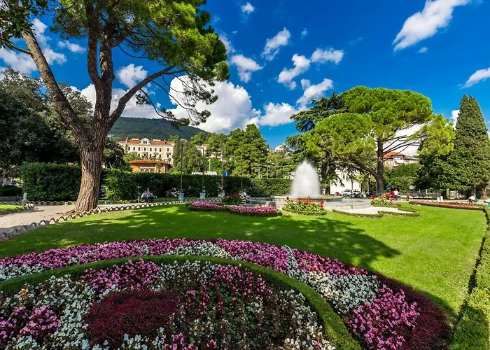 Maja With Free Private Parking And Lovely Sea View Terrace Opatija