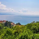 Maja With Free Private Parking And Lovely Sea View Terrace *
