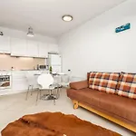 Maja With Free Private Parking And Lovely Sea View Terrace Apartman Abbázia